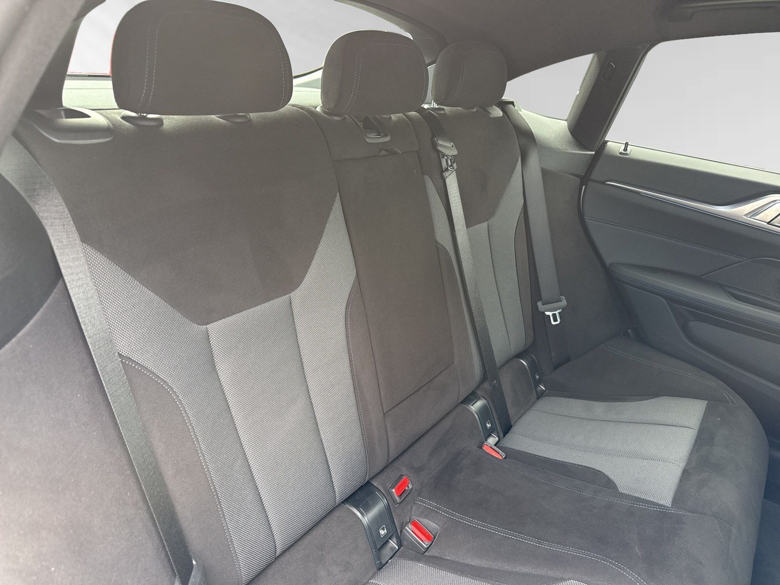 BMW i4 - Bild 15