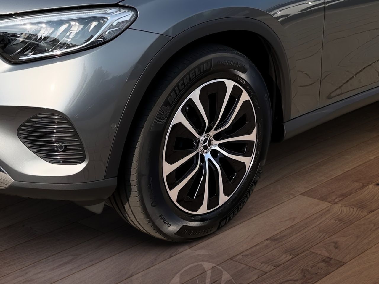 Fahrzeugabbildung Mercedes-Benz GLC 220 d 4M AHK+KAMERA+LED+EASYPACK+