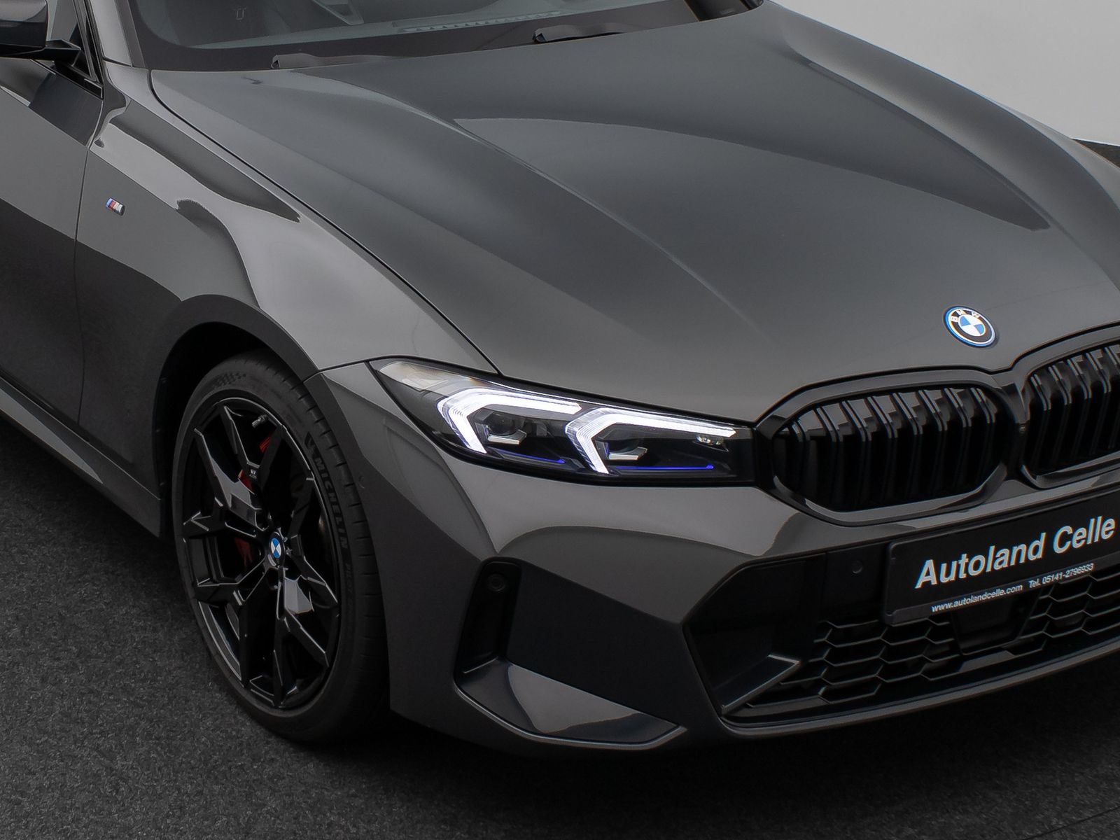 Fahrzeugabbildung BMW 330e M Sport Pro Panorama 360°HUD DAB HiFi AHK