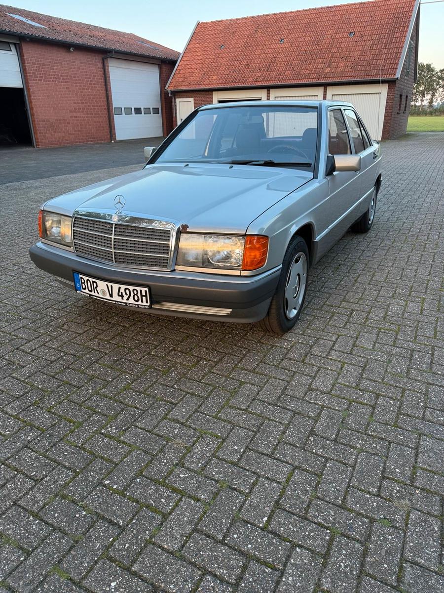 Mercedes-Benz 190