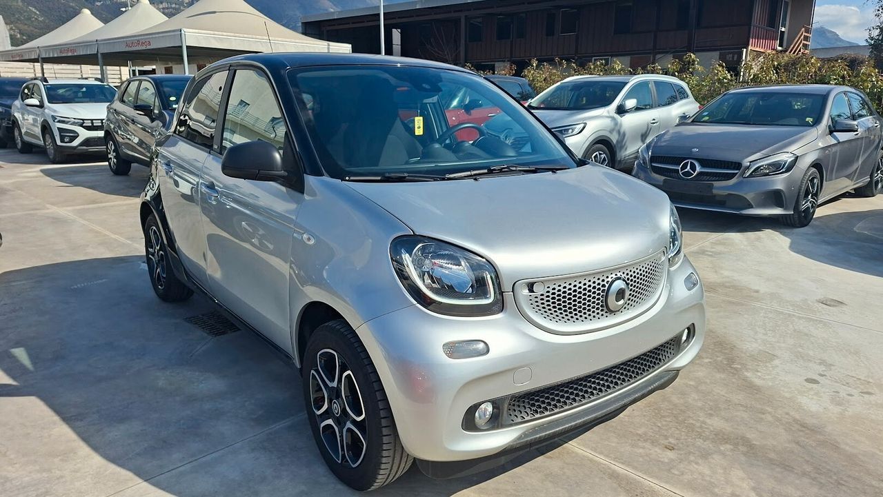 SMART ForFour