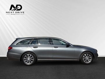 Mercedes E 220 - 6