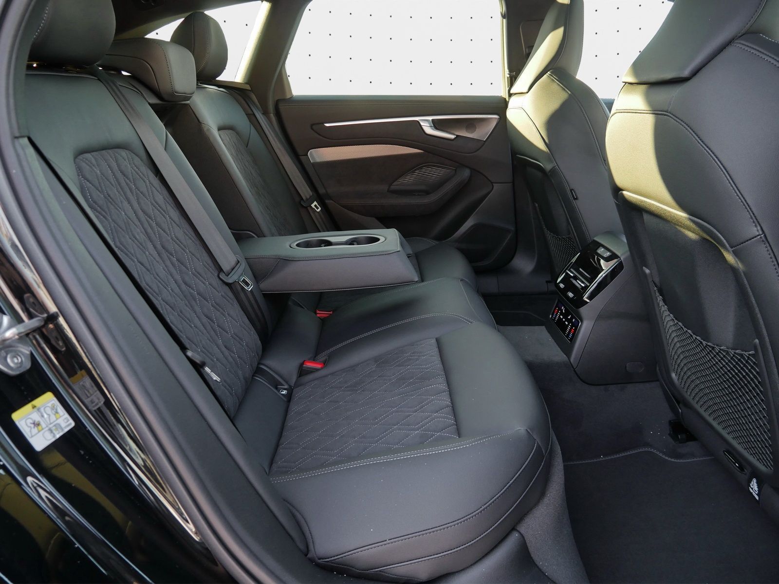 Audi A6 - Bild 16