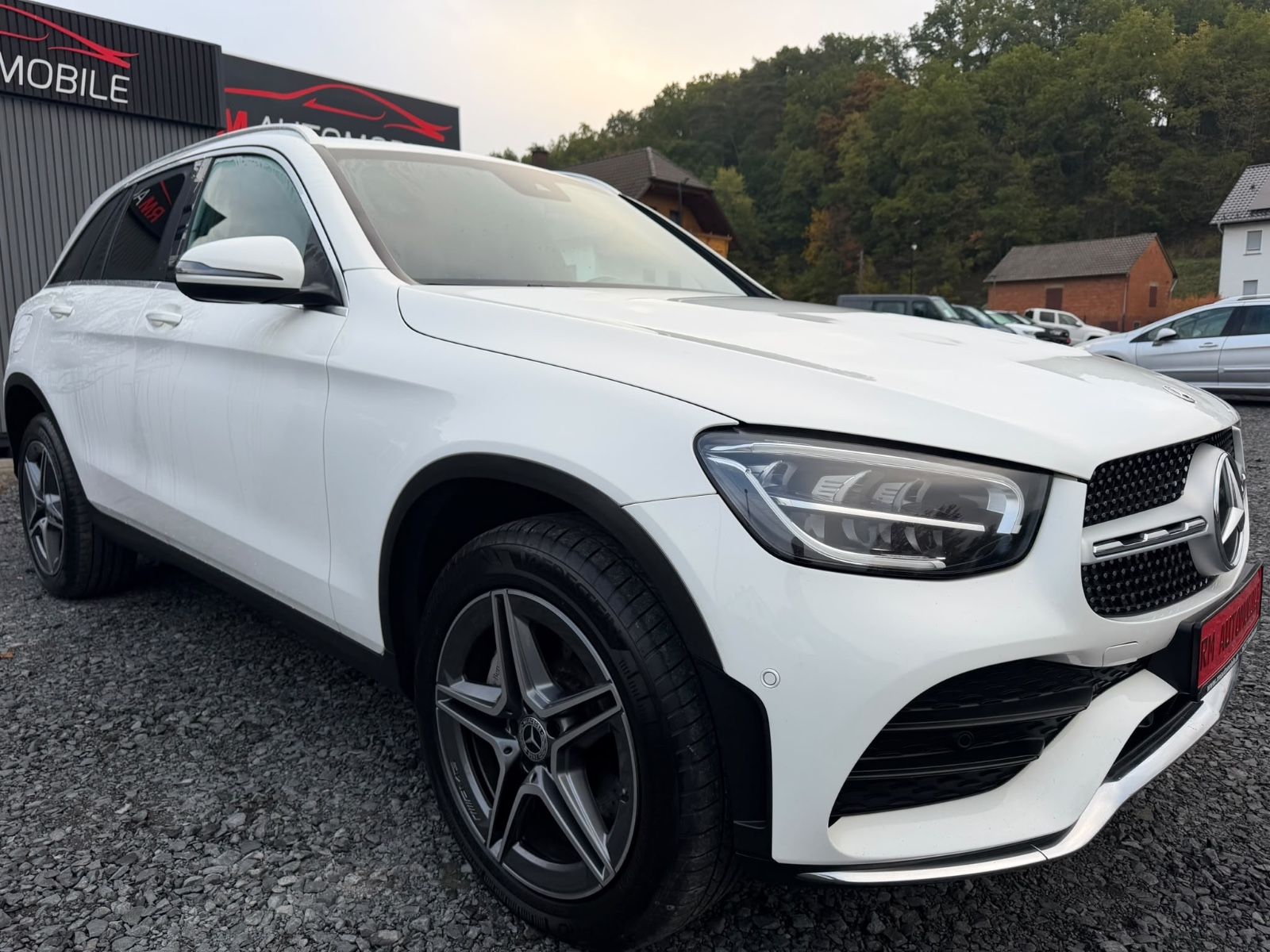 MERCEDES-BENZ GLC 300 de 4Matic AMG-PAKET/AHK/KAMERA – Foto 3