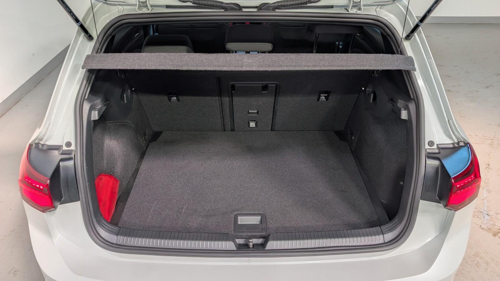 Volkswagen Golf VIII Lim. GTI MATRIX-BLACKSTYLE-KAM-BUSINES, миниатюра 25