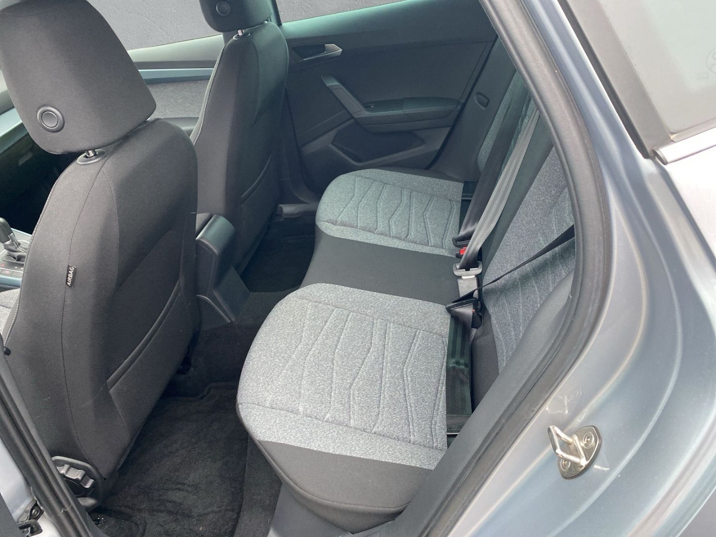 Fahrzeugabbildung SEAT Arona Xperience Navi Digitales Cockpit LED Sperr