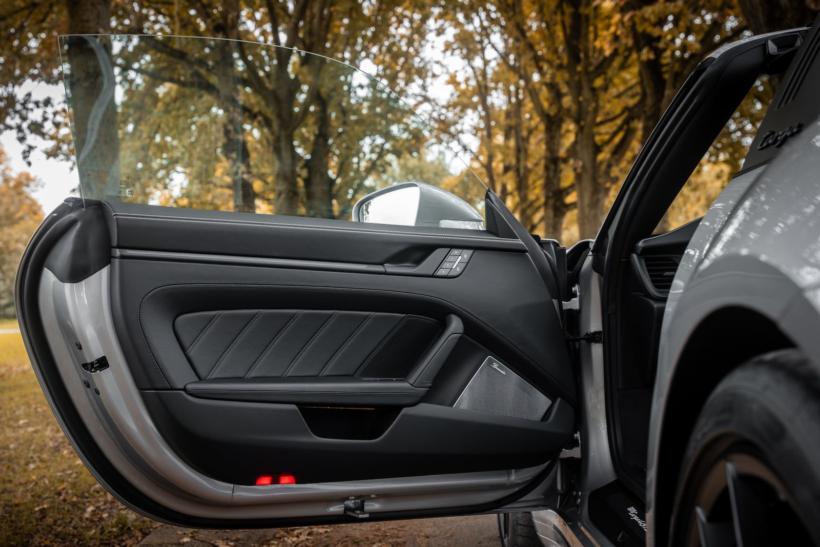 Fahrzeugabbildung Porsche 911 992 .2 Targa 4 GTS T-Hyb. BURMESTER|LIFT|930