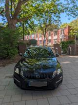 Skoda Octavia 2.0 TSI DSG RS 245 Combi RS (180 kW)  - Skoda Octavia mit Benzin-Antrieb: Kombi, 1.2