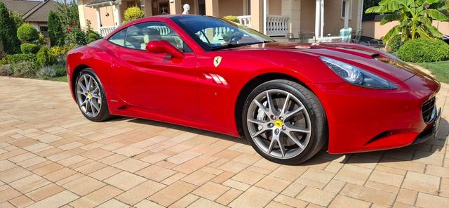 Ferrari California 4.3 V8 4-Sitzer -