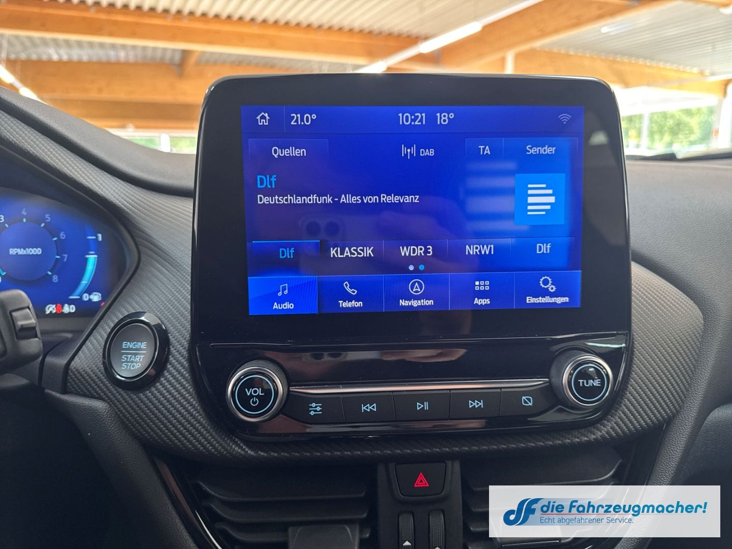 Fahrzeugabbildung Ford Puma Vivid Ruby Edition 1.0 EcoBoost Mild Hybrid