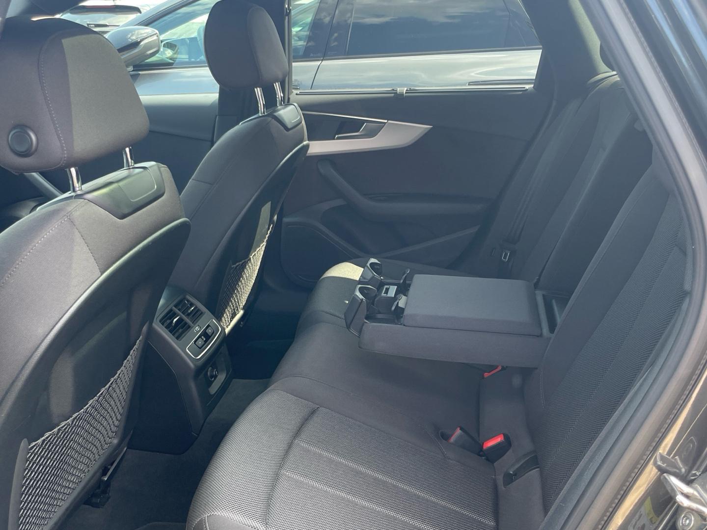 Audi A4 Avant 40 TFSI Advanced S-tronic LED Pano, миниатюра 11