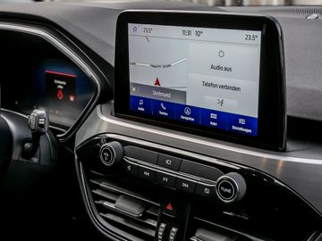 Ford Kuga 2.5 Hybrid Titanium X Stauassistent Kamera