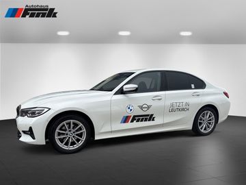 BMW 320i xDrive Limousine Sport Line DAB LED Shz