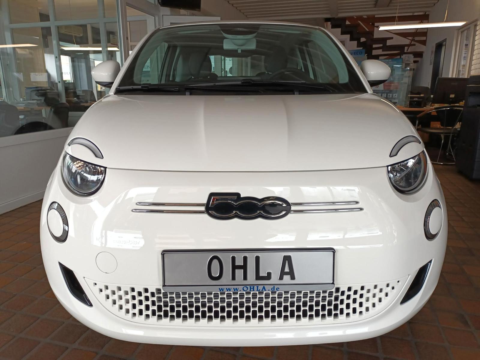 Fiat 500e Icon *Tempomat*Digitales Display*Kamera*...