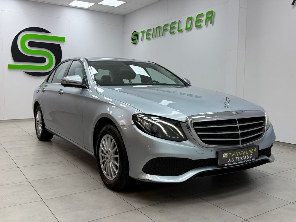 Image of Mercedes-Benz E 220