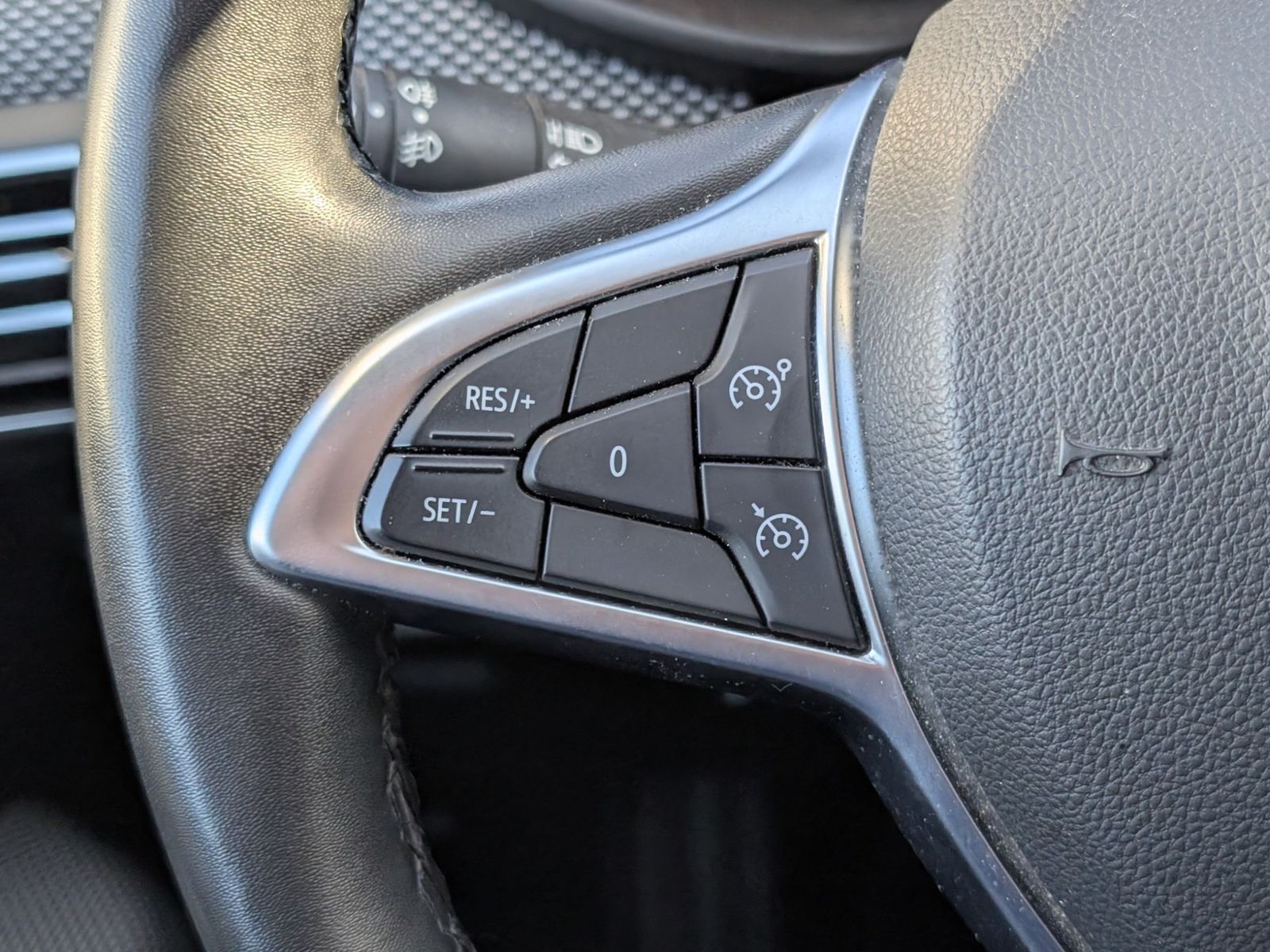 DACIA Jogger  Eco-G 100 Extreme+ AHK Navi SHZ – Bild 30