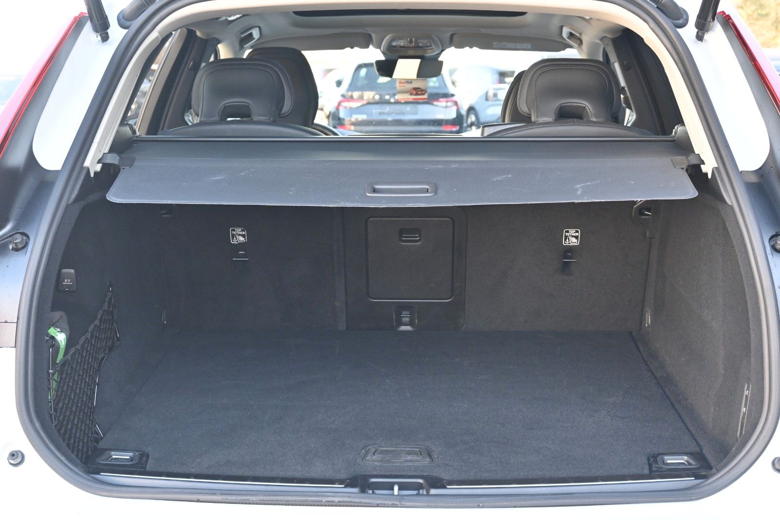 Fahrzeugabbildung Volvo XC60 B5 AWD Ultra Dark*LED*PANO*H&K*LUFT*360*HUD