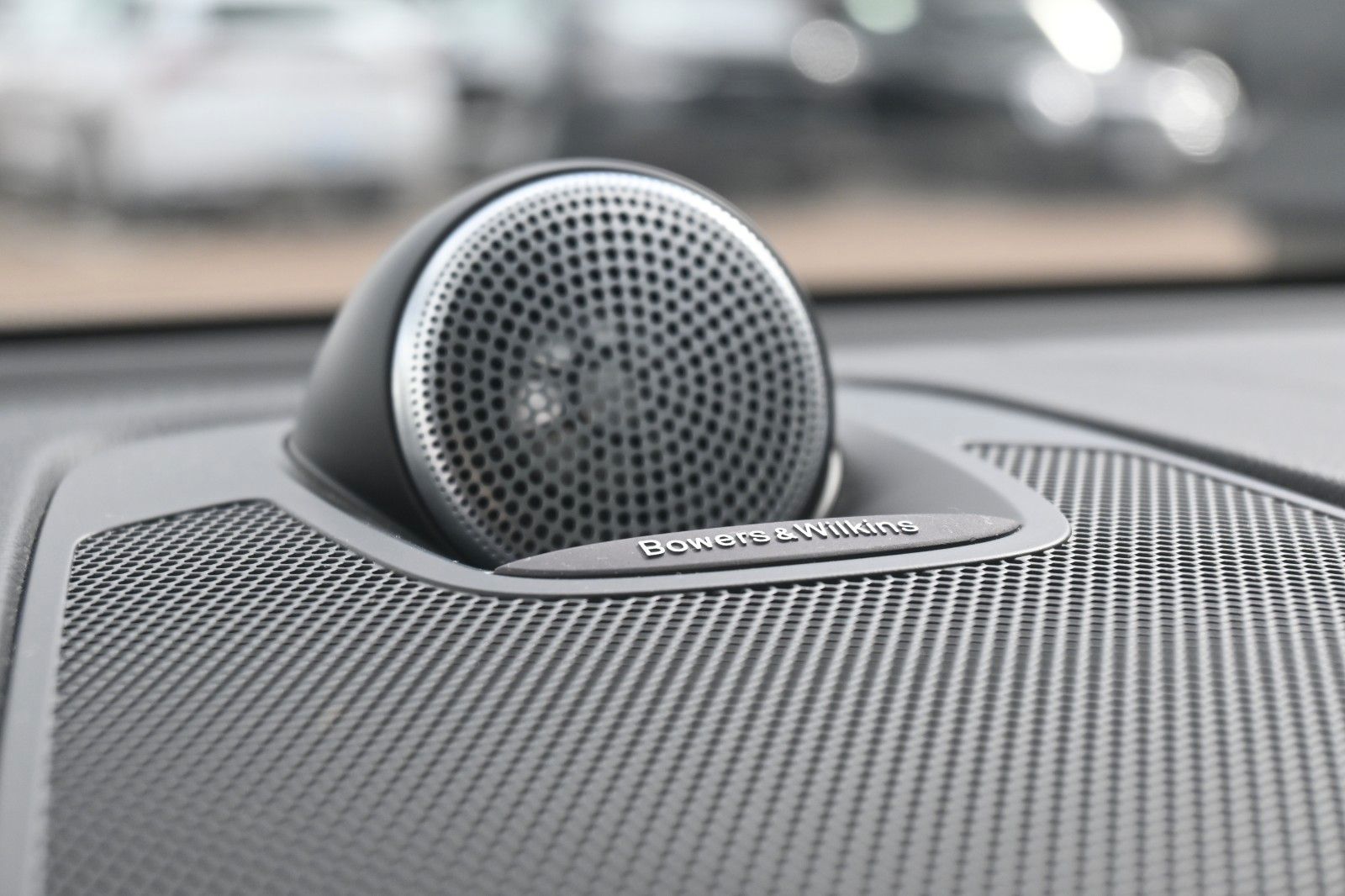 Fahrzeugabbildung Volvo XC60 T8 Ultimate Bright RC Plug-In B&W*LUFT*360°