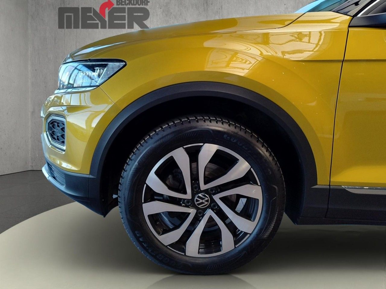 T-Roc ACTIVE 1.5 TSI Klima Navi Rückfahrkamera