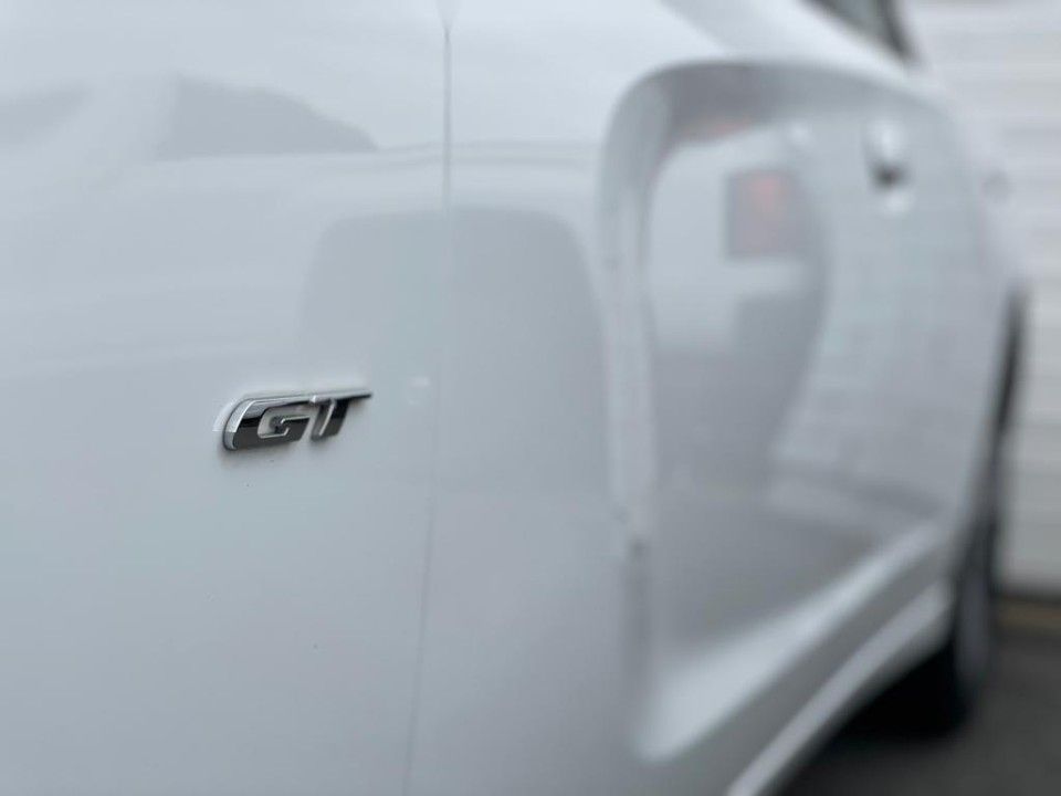 Fahrzeugabbildung Dodge Charger 18er GT 4x4 Sitzlüftung Memory Sitze