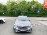 Mercedes-Benz E 200 CGI T Automatik BlueEFFICIENCY AVANTGARDE - Mercedes-Benz E 200: Blueefficiency
