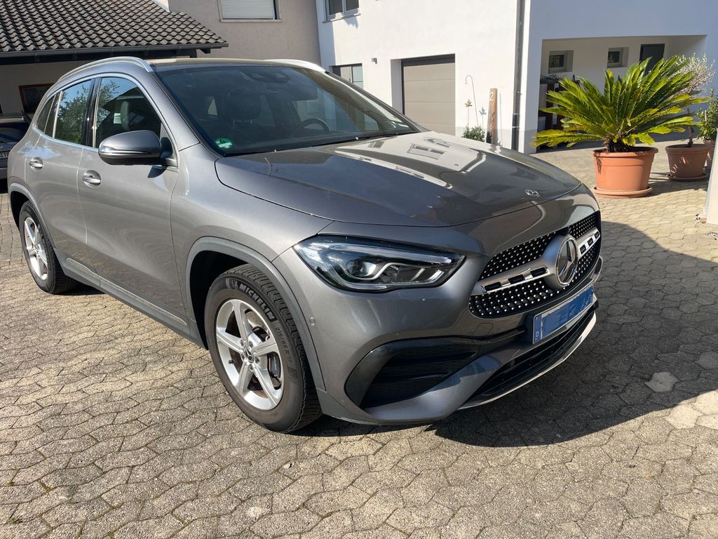 Image of Mercedes-Benz GLA 200