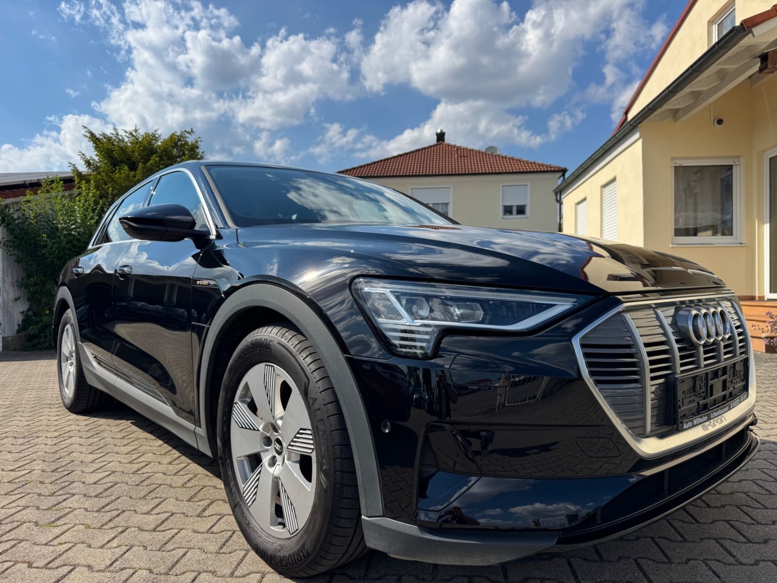 AUDI e-tron 55 quattro AHK Nav Kamera Virtual Luftfed