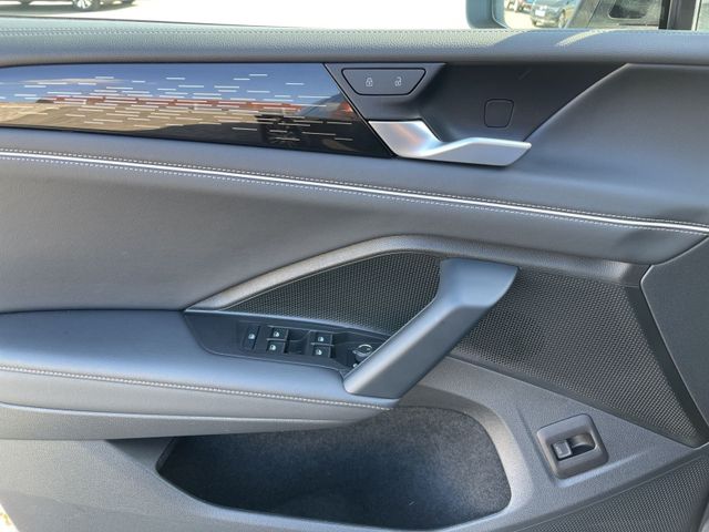 Tiguan Elegance 1.5 eTSI DSG IQ.Light,AHK,Navi