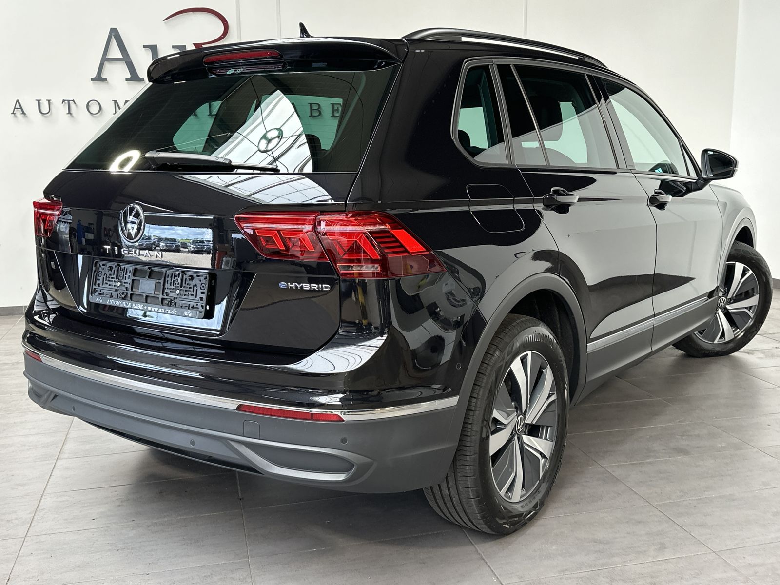 Fahrzeugabbildung Volkswagen Tiguan 1.4 TSI DSG Life eHybrid NAV+LED+AHK+18ZO