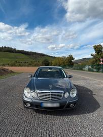 صورة 1 لـ 2007 Mercedes-BENZ E 280