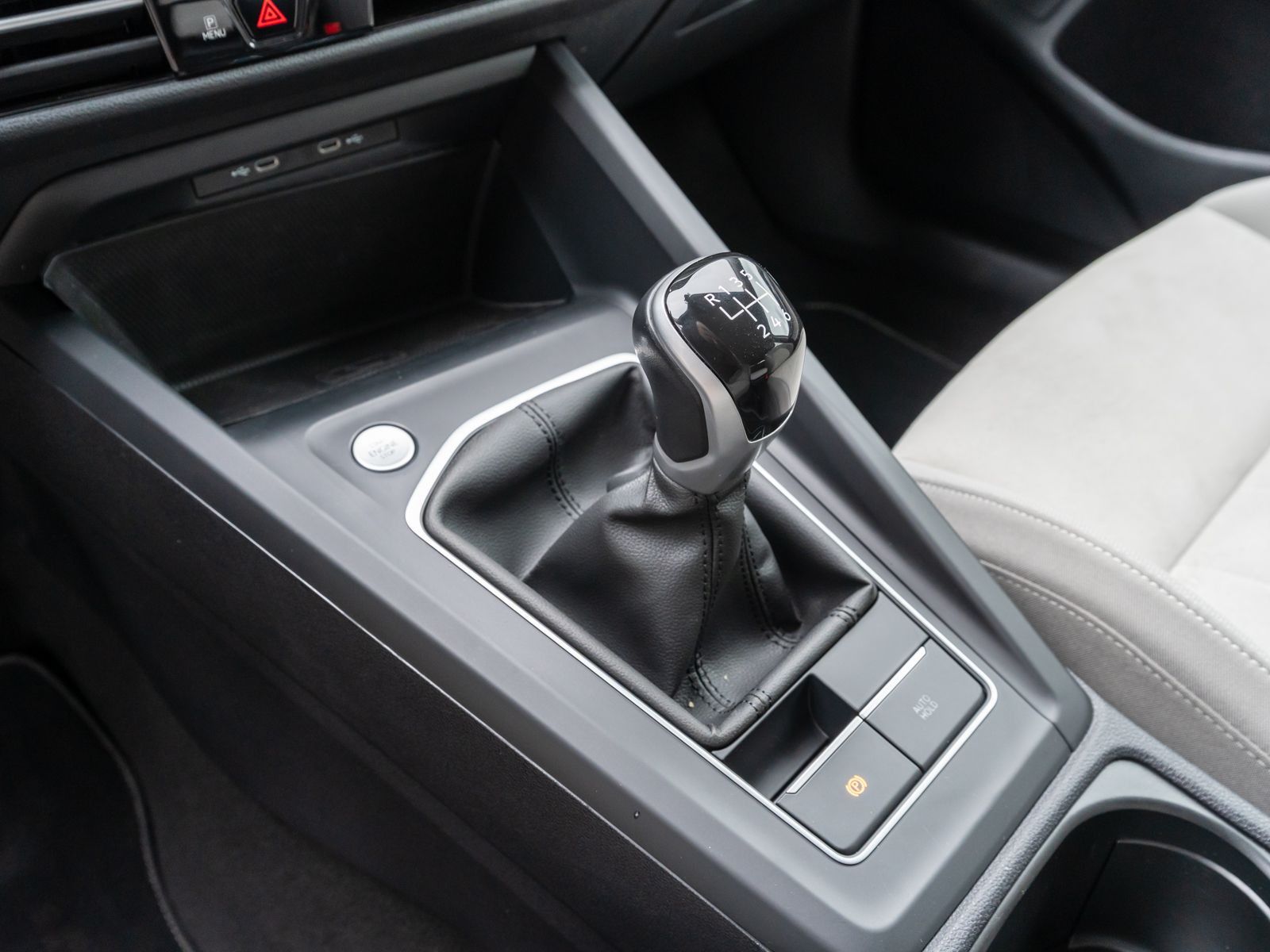 Volkswagen Golf - Bild 14