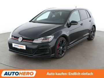 Volkswagen Golf - 1