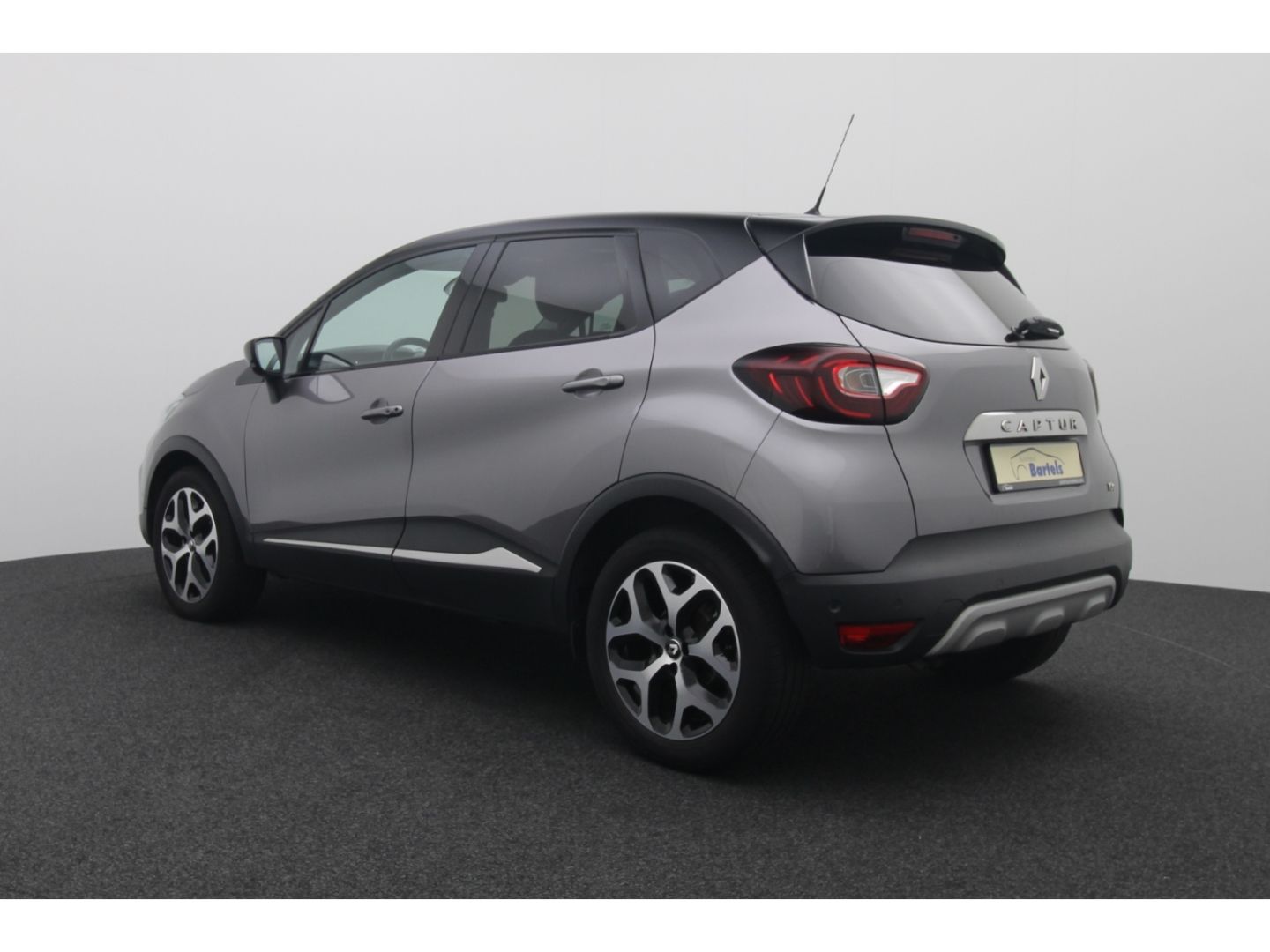 Fahrzeugabbildung Renault Captur Totwinkelass. Panorama AppleCP LED