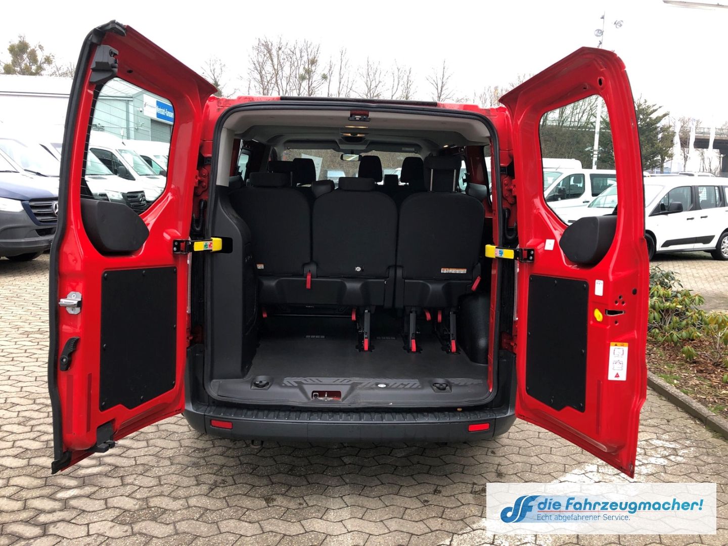 Fahrzeugabbildung Ford Transit Custom Kombi 300 L1 2.2 TDCi *1486