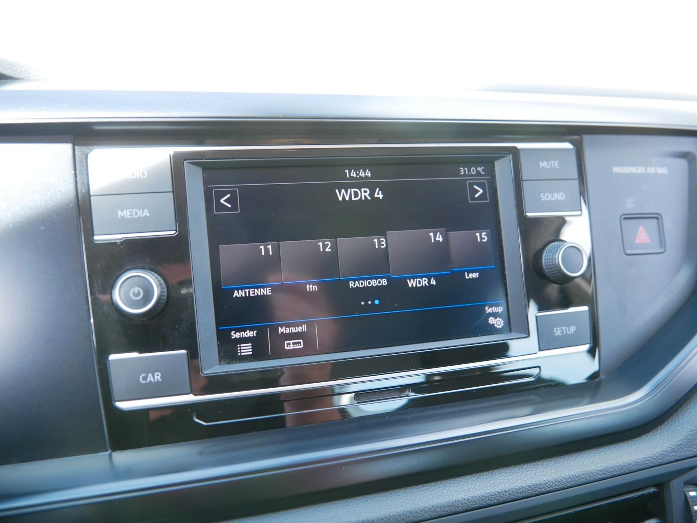 Fahrzeugabbildung Volkswagen Polo -VI 1.0 Trendline Klimaanlage Metallic