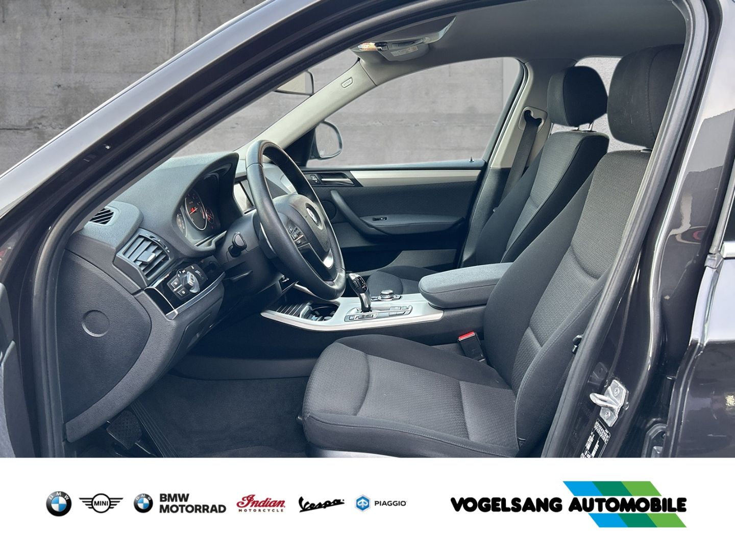 Fahrzeugabbildung BMW X4 XDRIVE20I A,Xenon, Rückfahrk.,Navigation,Temp