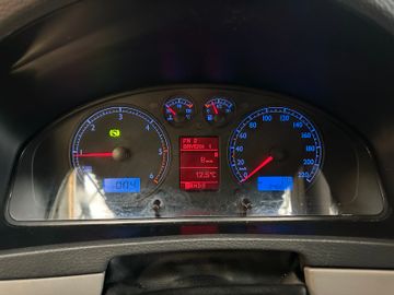 MYAUTOCENTER – Gebraucht- und Jahreswagen mit Werkstattservice in Pfaffenhofen Volkswagen T5 Multivan Automatik *Comfortline*Navi*AHK*