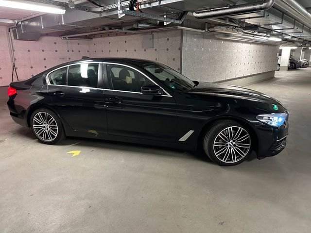 BMW 530d x Drive