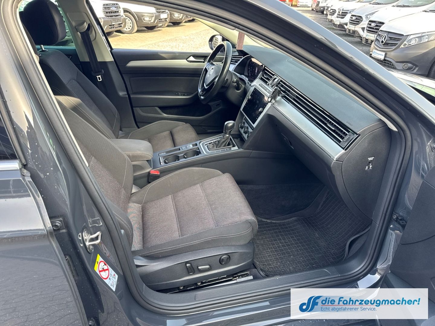 Fahrzeugabbildung Volkswagen Passat Variant Comfortline Start-Stopp *EXPORT