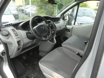 Opel Vivaro - 12