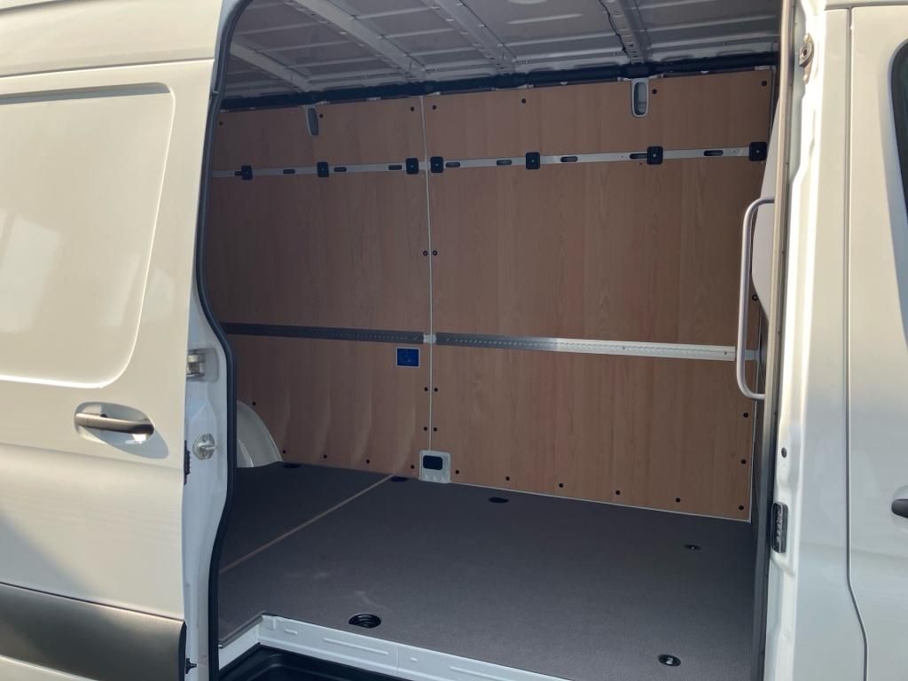 Fahrzeugabbildung Mercedes-Benz Sprinter 317 CDI L3H2 AUT NAVI AHK STH LED KAM