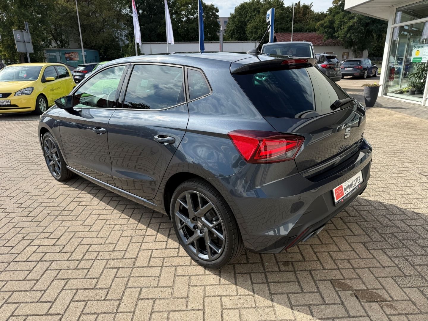 Fahrzeugabbildung SEAT Ibiza 1.0 TSI 85 kW FR DigiCo ACC LED ACC CarPla