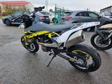 Husqvarna 701 Supermoto - HUSQVARNA SUPERMOTO
