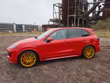 Porsche Cayenne GTS GTS in Karminrot  - Porsche in Dortmund