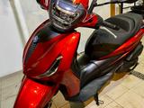 Piaggio Beverly 400 HPE - PIAGGIO BEVERLY 400 HPE
