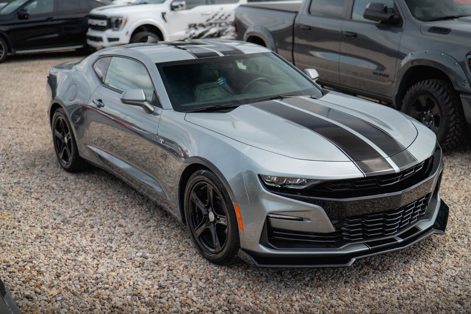 Fahrzeugabbildung Chevrolet Camaro 2.0 Turbo Coupe LT Package *CarPlay*19%