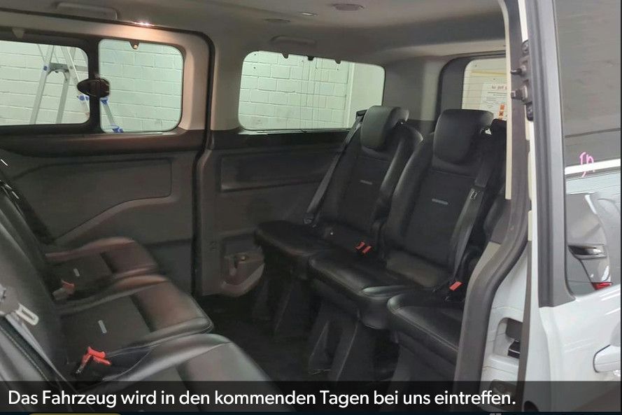 Fahrzeugabbildung Ford Tourneo Custom 320 Active *8-SITZER*SDH*AHK*