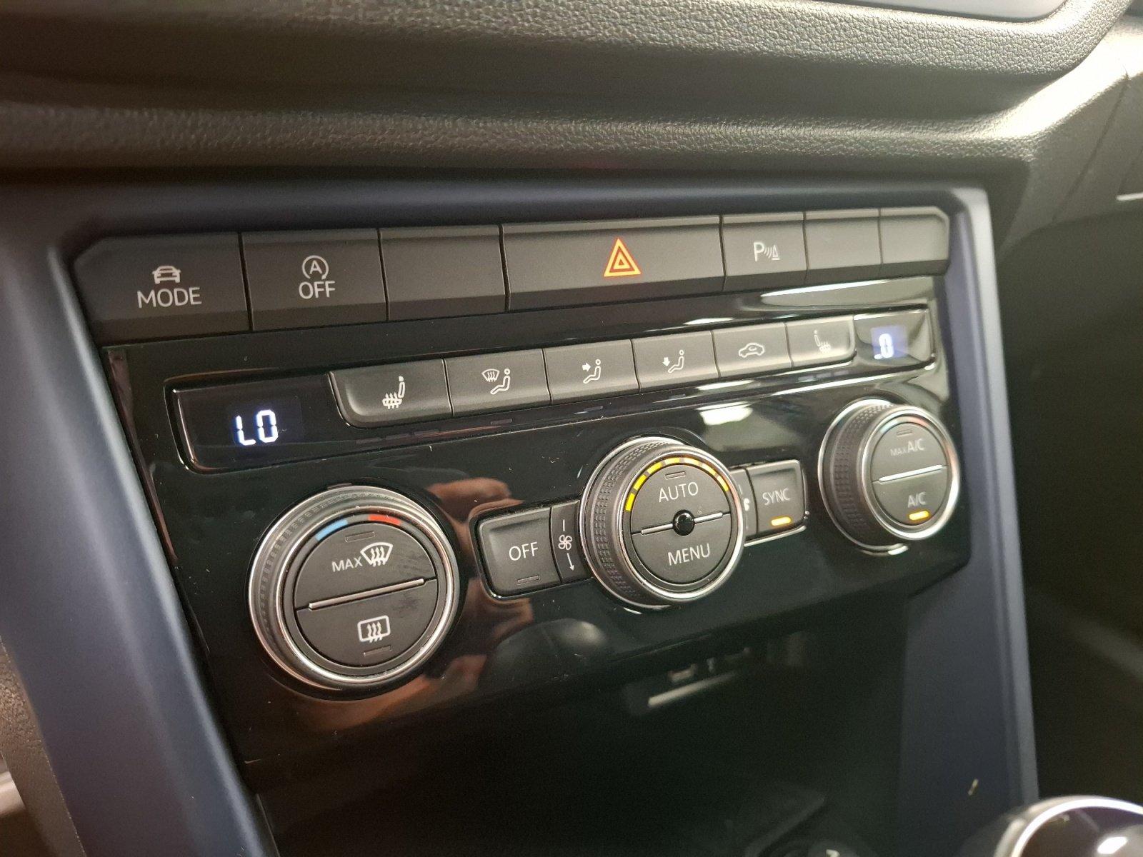 Volkswagen T-Roc 1.0 TSI United SHZ ACC AHK RFK LM Climatr., миниатюра 15
