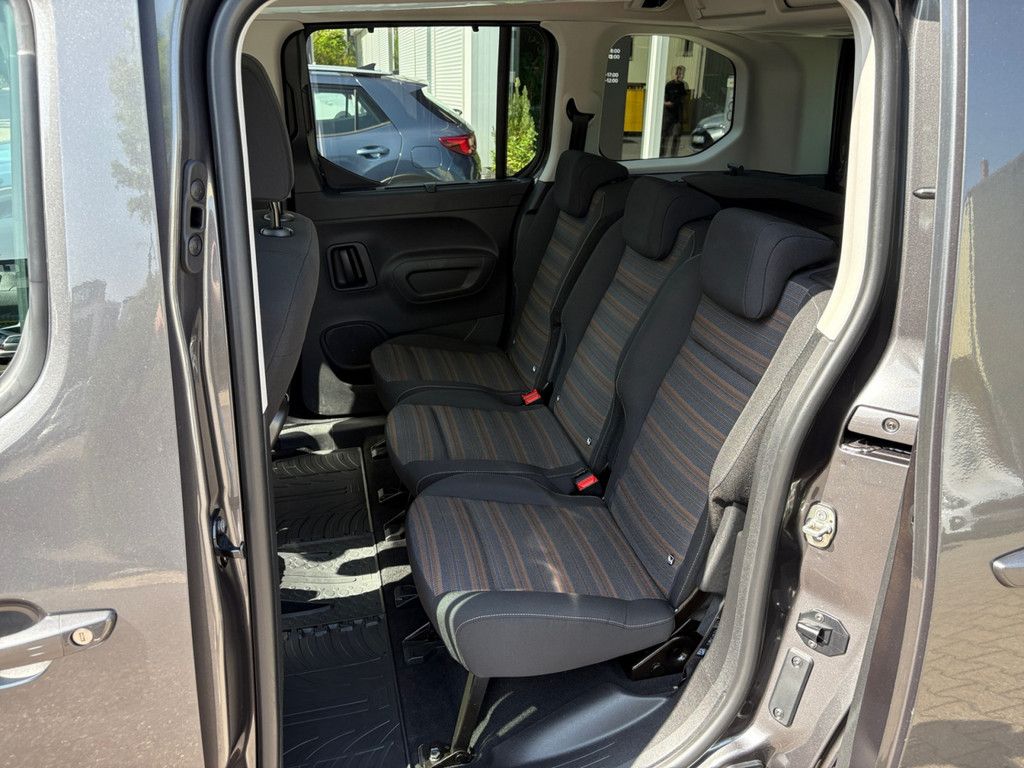 Fahrzeugabbildung Opel Combo Life E 1.5 Innovation