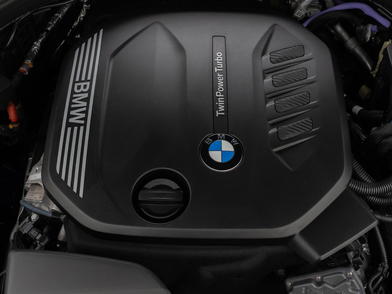 Fahrzeugabbildung BMW 320d GeschwindigReg HiFi Kamera LED CockpitPlus